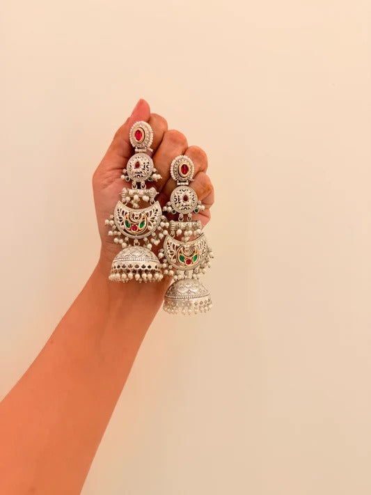 Nargish jhumka